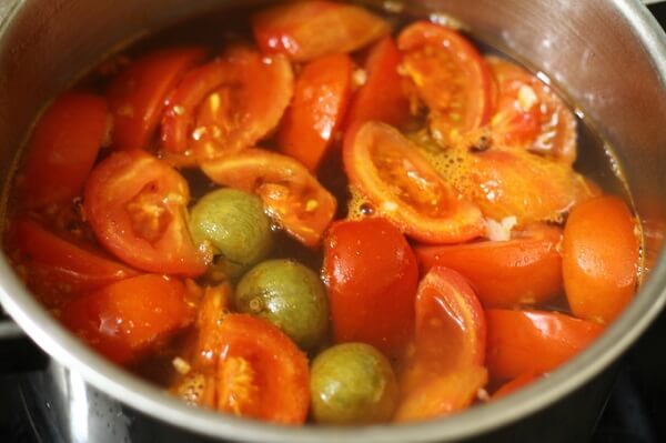 Pensez à enlever la peau de tomate une fois cuite