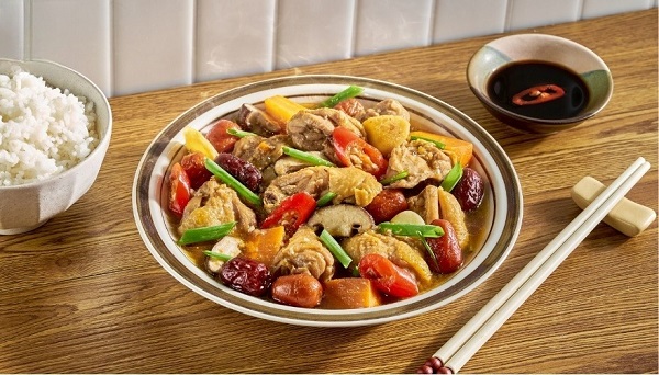 Poulet braisé est un plat nutritif