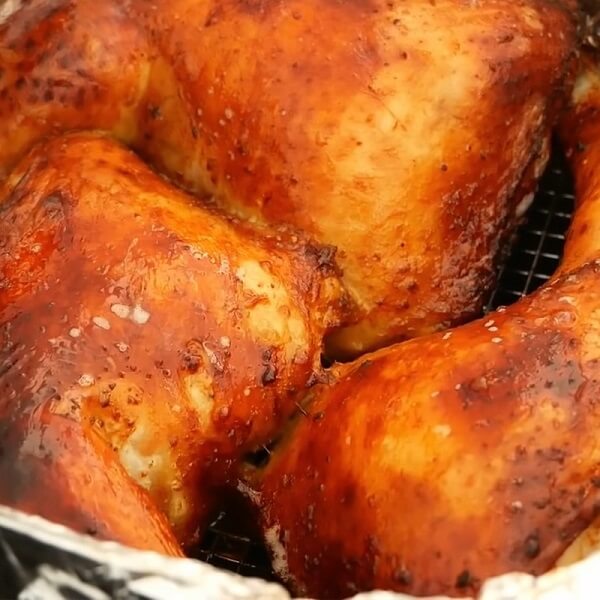 Poulet doré à l'extérieur