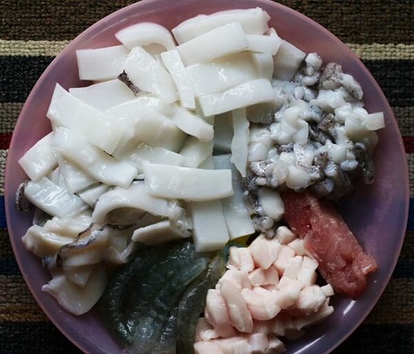 Préparez les ingrédients pour faire de jolies galettes de calamar