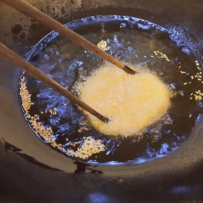 Processus de friture nécessite beaucoup d'huile de cuisson