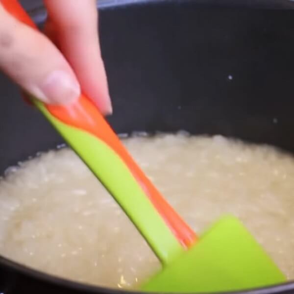 Remuez le mélange uniformément