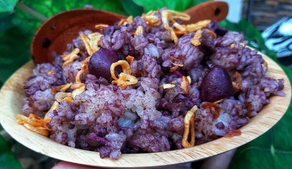 Riz gluant au canarium