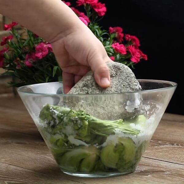 Utilisez un rocher propre pour maintenir