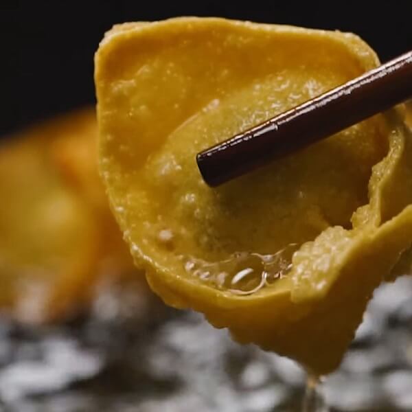 Wonton doré et croustillant