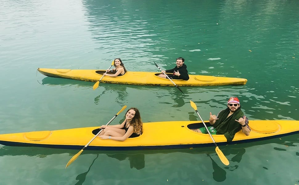 Kayak à la baie d'Halong