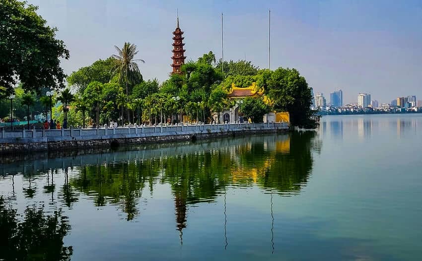 La pagode de Tran Quoc, lac de l'ouest (Hồ Tây), Hanoi