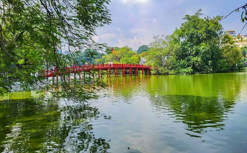 Le pont The Huc, Hanoi