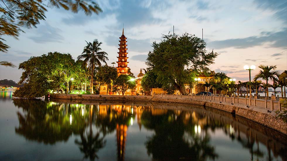 La-pagode-de-Tran-Quoc-a-Hanoi