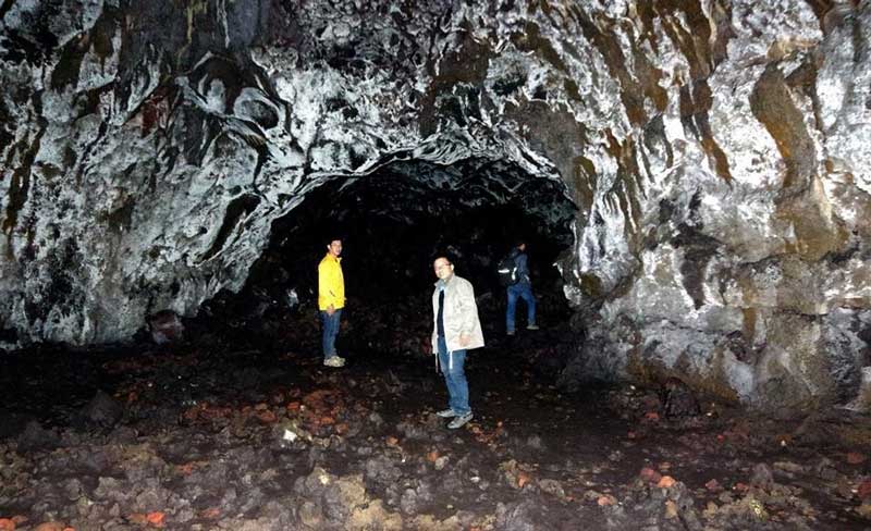 Les-grottes-au-volcan-Chu-Bluk